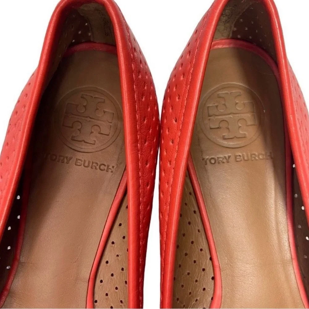 Tory Burch Riva Ballet Slipper, Size 6. - Picture 2 of 3